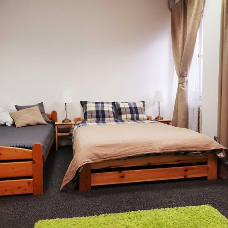 Quiet Courtyard Apartment Πράγα Εξωτερικό φωτογραφία