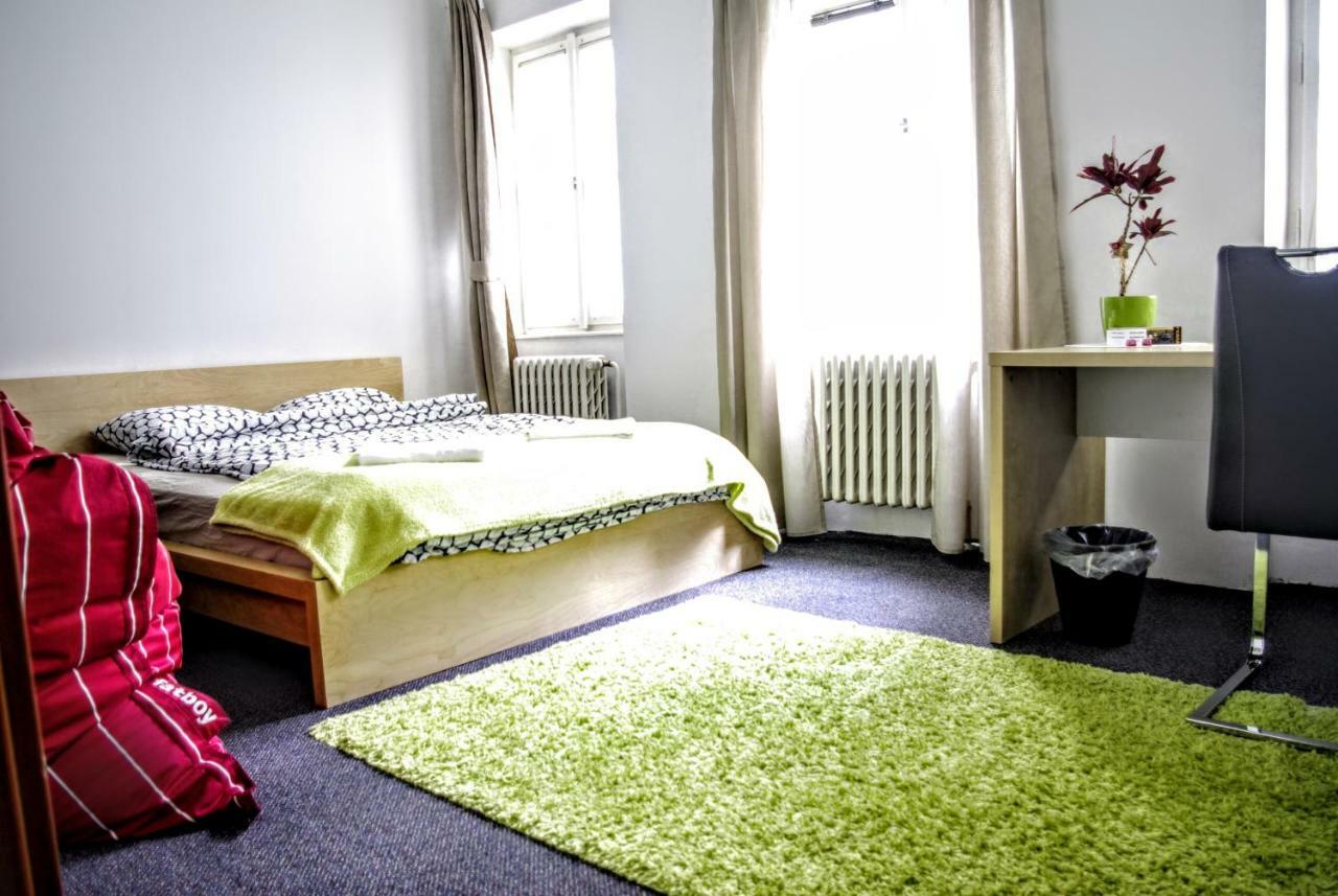 Quiet Courtyard Apartment Πράγα Εξωτερικό φωτογραφία