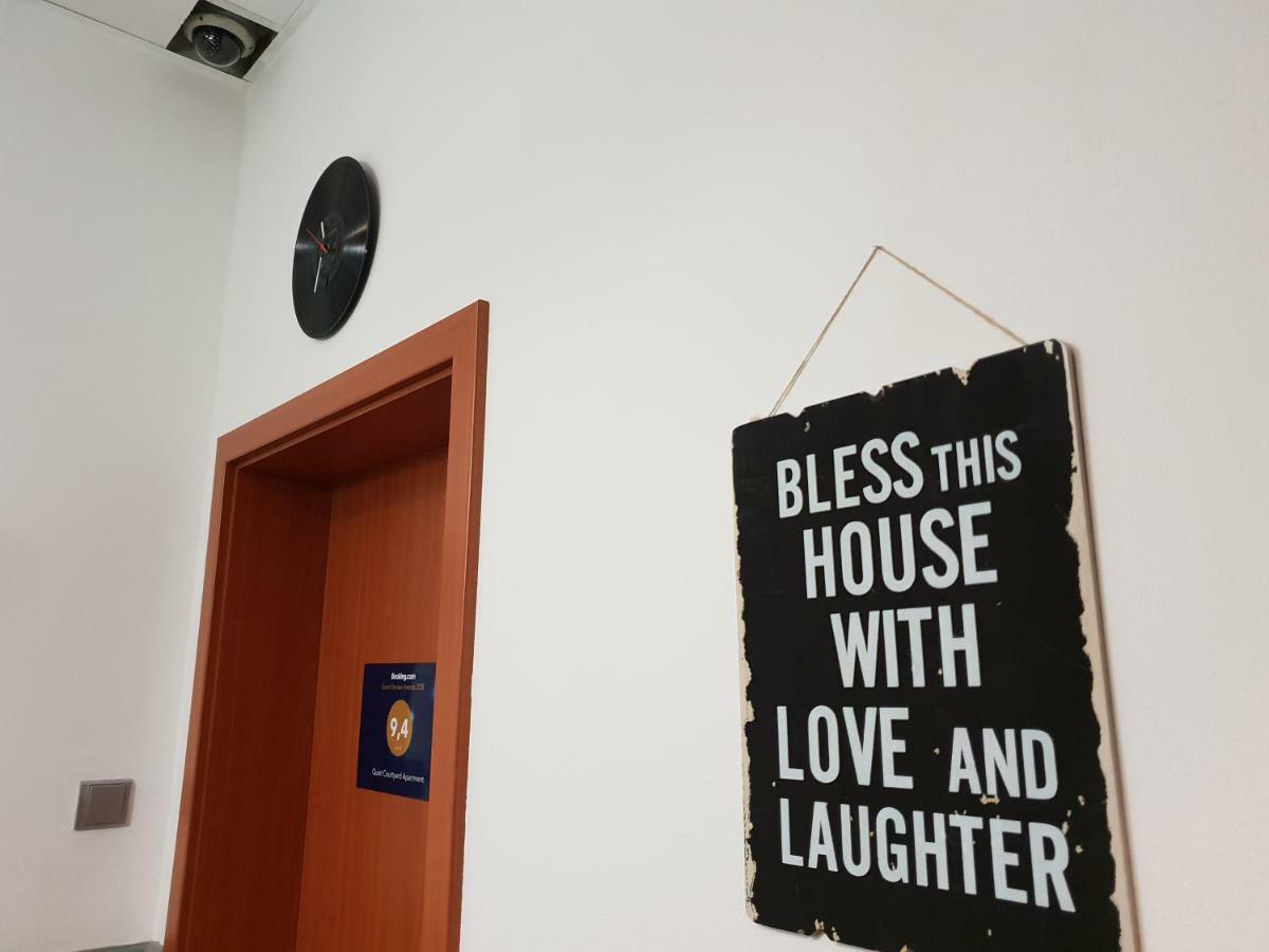 Quiet Courtyard Apartment Πράγα Εξωτερικό φωτογραφία