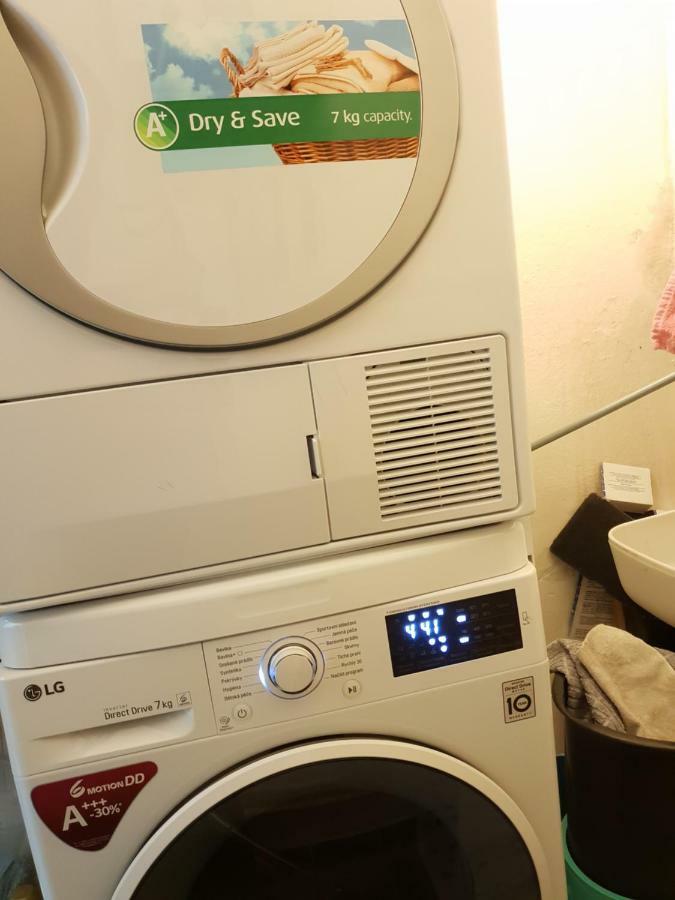 Quiet Courtyard Apartment Πράγα Εξωτερικό φωτογραφία